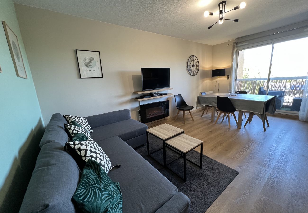 Apartment in Toulouse - Le Zénith : Agréable T3 tout équipé proche Zénith