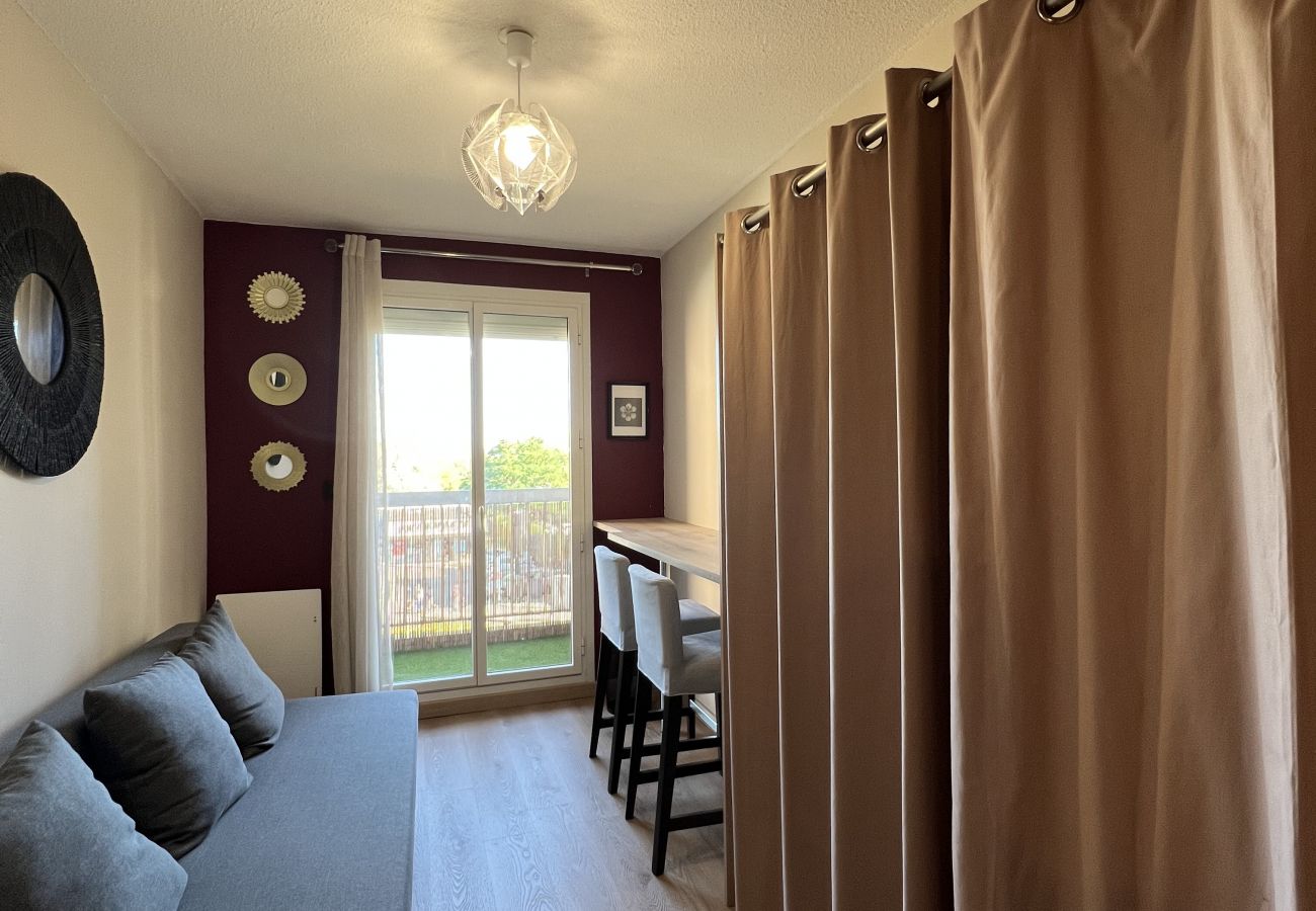 Apartment in Toulouse - Le Zénith : Agréable T3 tout équipé proche Zénith