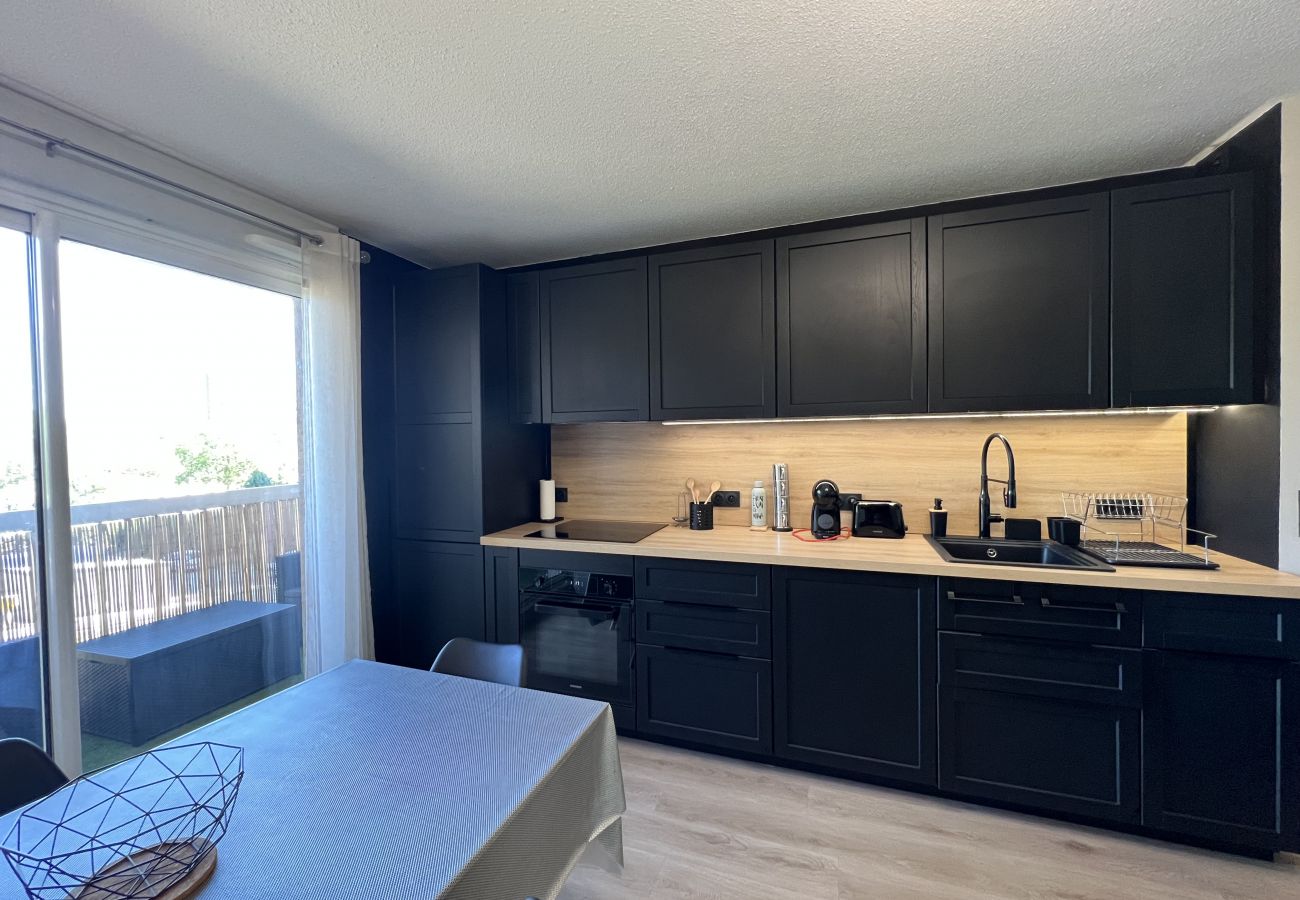 Apartment in Toulouse - Le Zénith : Agréable T3 tout équipé proche Zénith