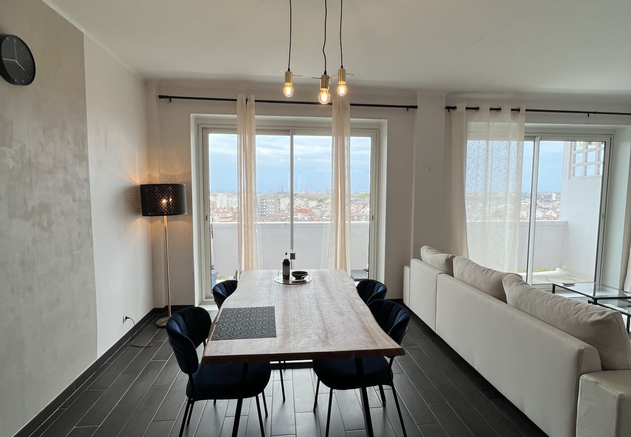 Apartment in Toulouse - Le Pyrénéen : T2 proche Gare avec vue incroyable