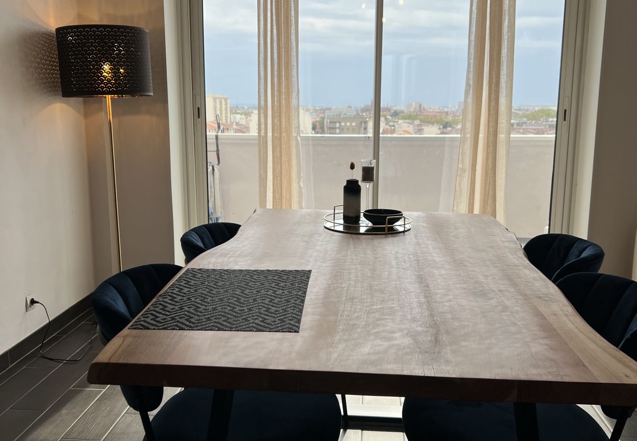 Apartment in Toulouse - Le Pyrénéen : T2 avec incroyable vue
