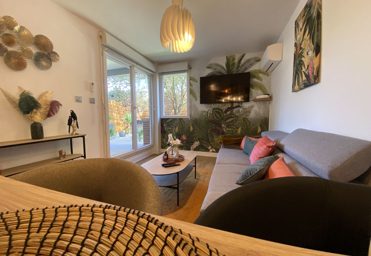 Apartment in Blagnac - Le Jungle : T2 avec Jardin et Jacuzzi