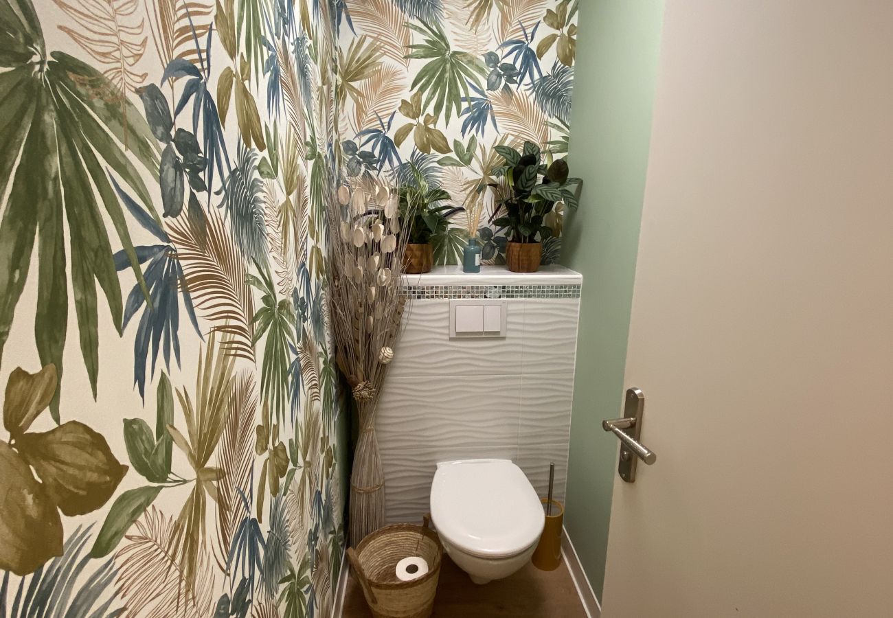 Apartment in Blagnac - Le Jungle : T2 avec Jardin et Jacuzzi