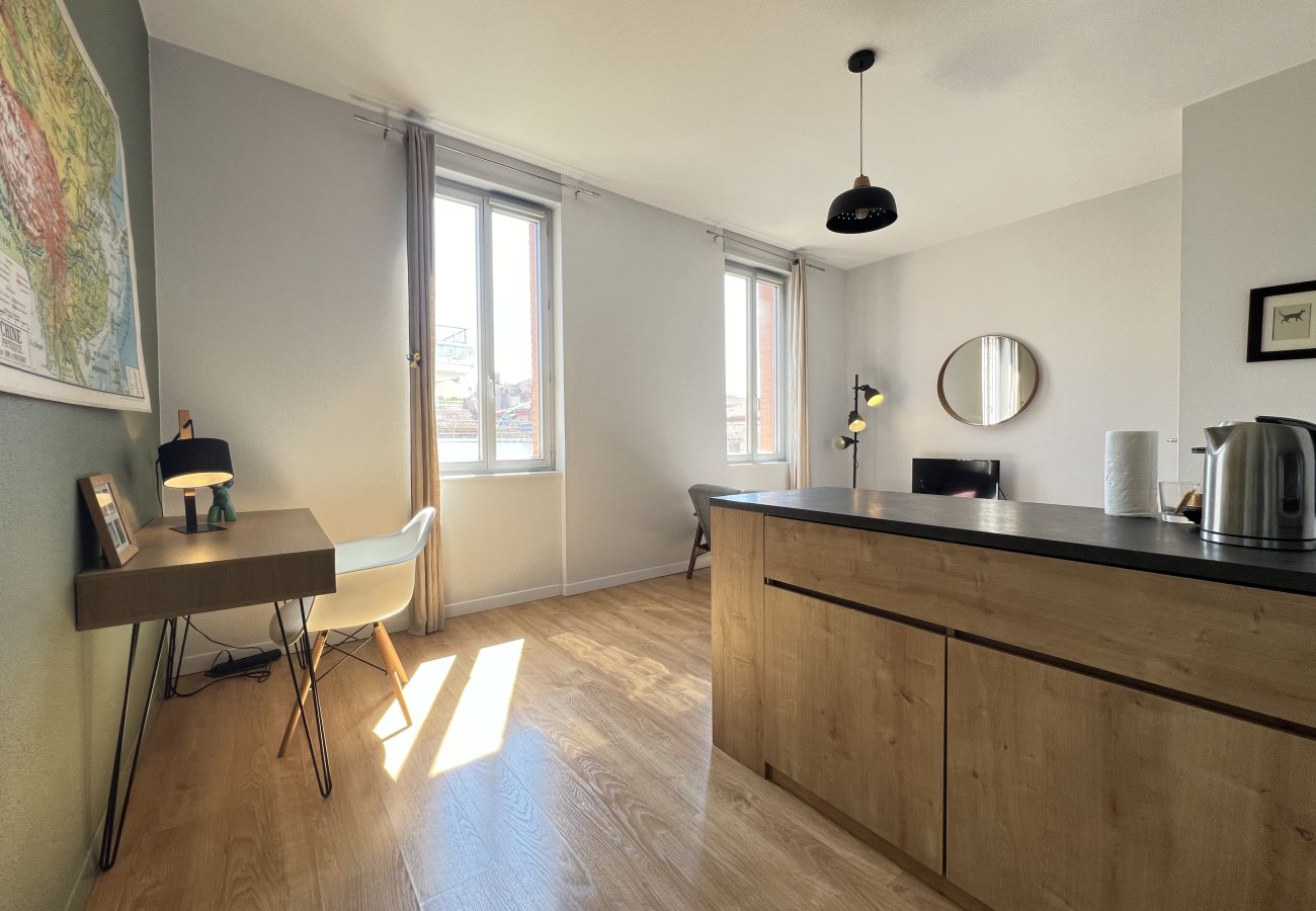 Apartment in Toulouse - Le Saint-Aubin : élégant T2 près des Ramblas
