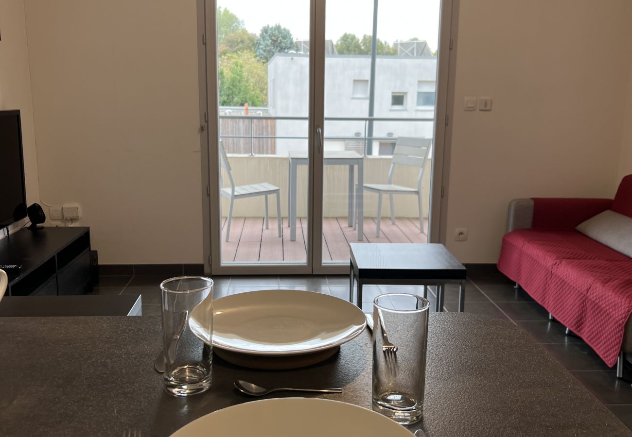 Apartment in Toulouse - Skywalker - 2/4p - Parking / Calme & Confortable