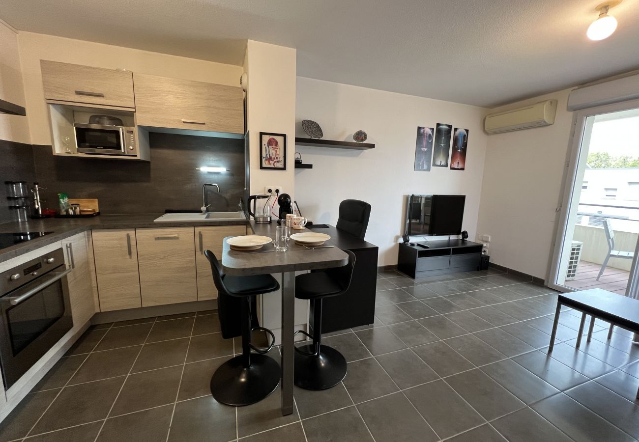 Apartment in Toulouse - Skywalker - 2/4p - Parking / Calme & Confortable