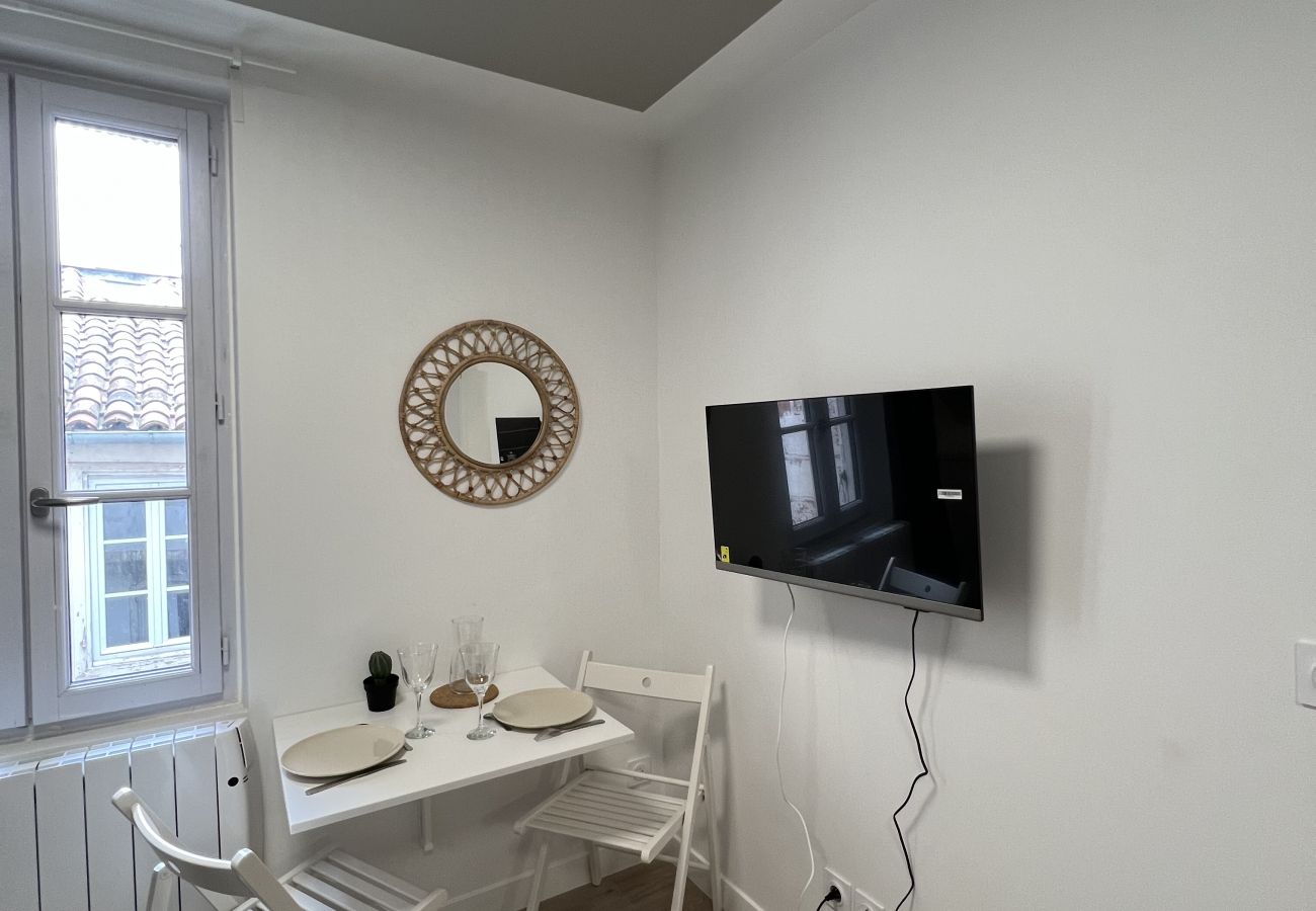 Apartment in Toulouse - Le Taur : ravissant studio au Capitole