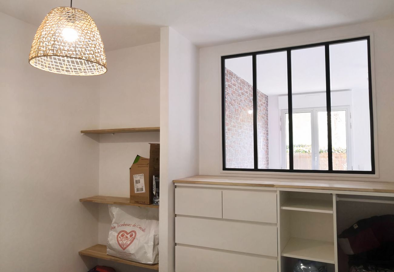 Apartment in Toulouse - Le Saint-Eloi : T1bis avec jardin et parking