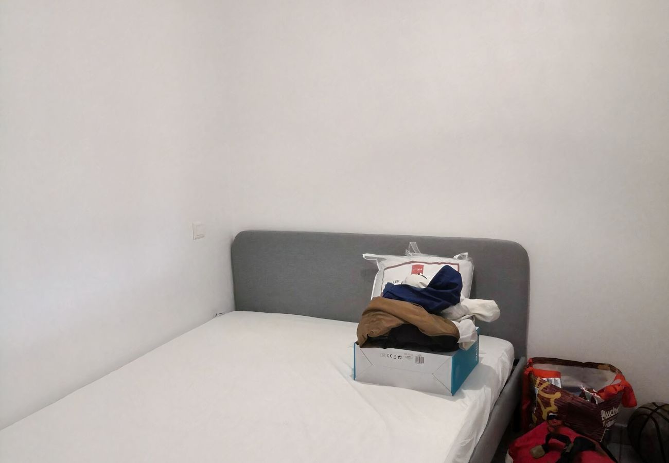 Apartment in Toulouse - Le Saint-Eloi : T1bis avec jardin et parking
