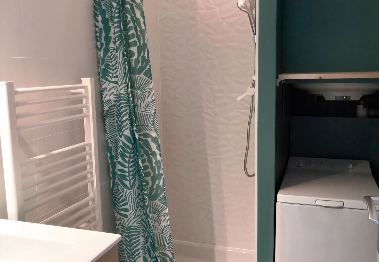 Apartment in Toulouse - Le Saint-Eloi : T1bis avec jardin et parking