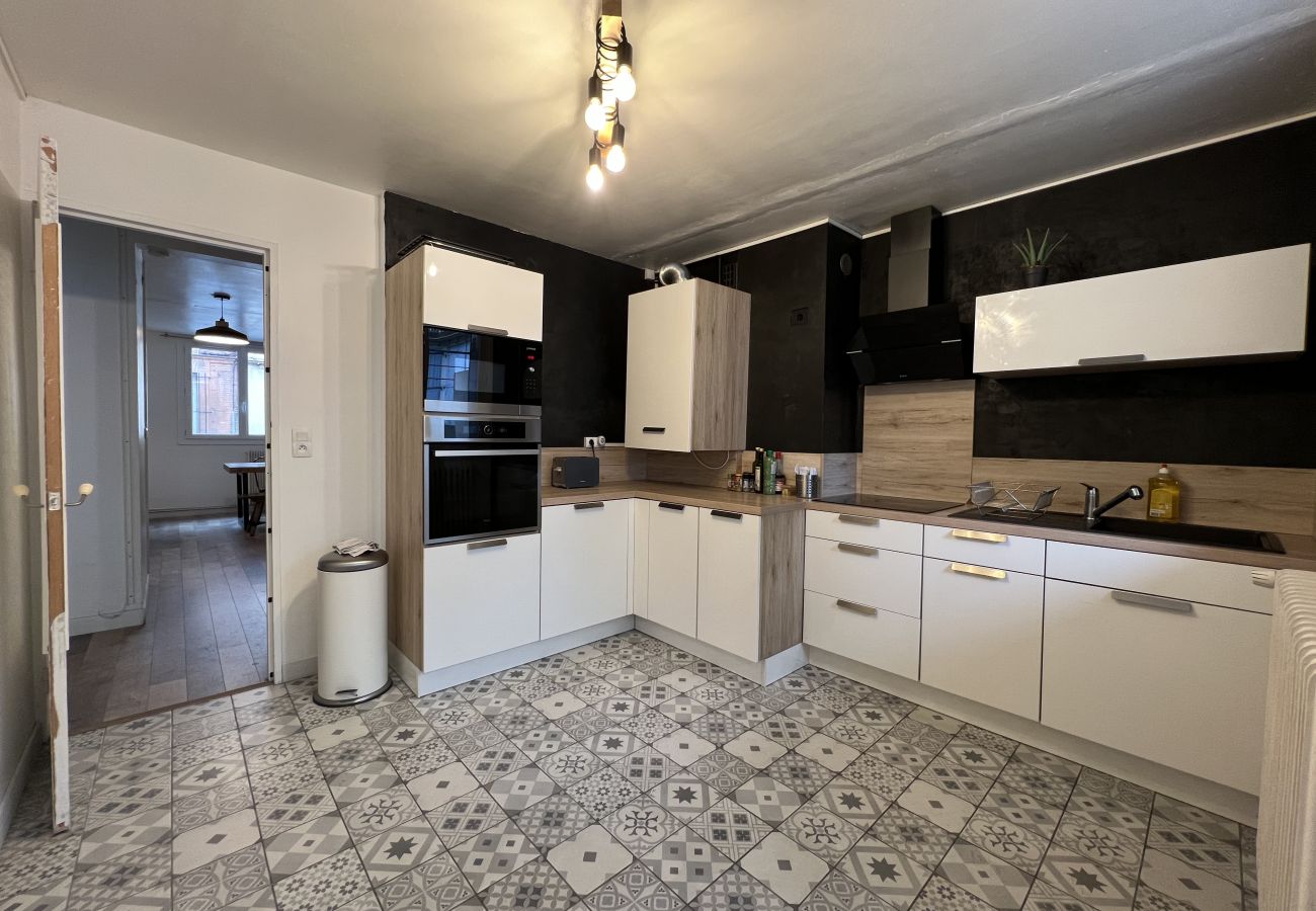 Apartment in Toulouse - Le Saint-Louis : T4 a deux pas de la Gare
