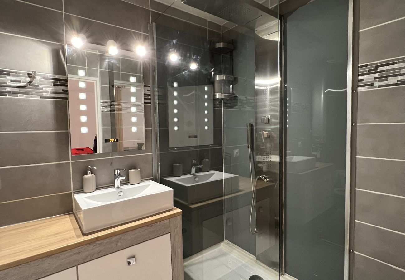 Apartment in Toulouse - Le Petit Sauveur:studio&parking
