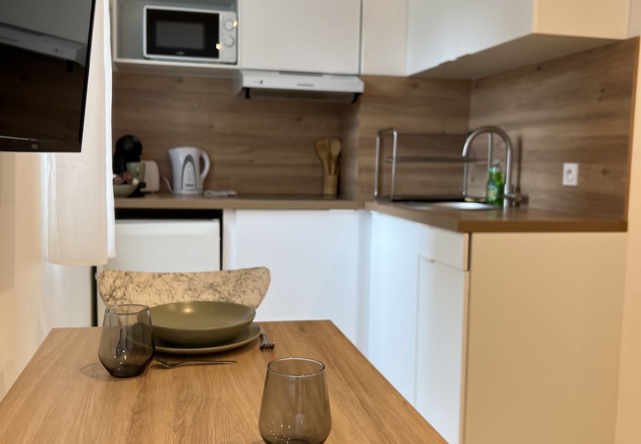 Apartment in Toulouse - Le Petit Sauveur:studio&parking