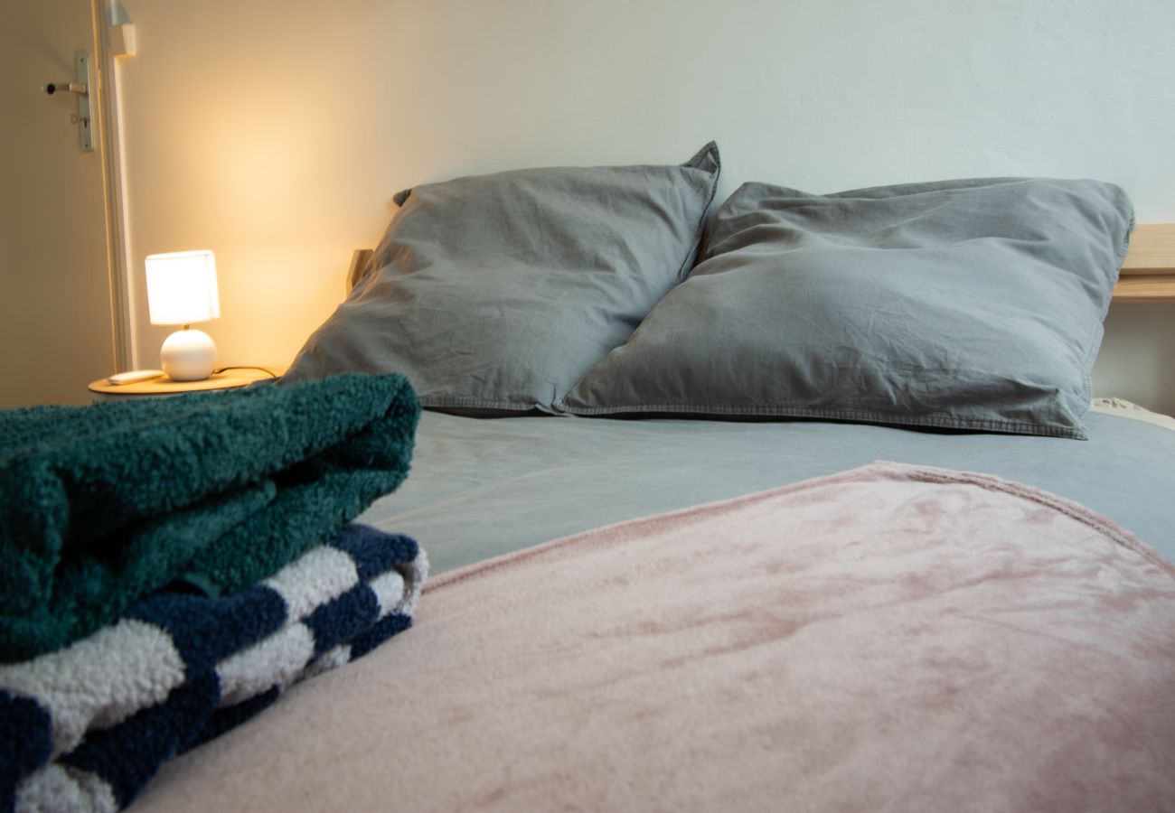 Apartment in Toulouse - Le Cocon: bel appt 2p - proche Gare & centre ville