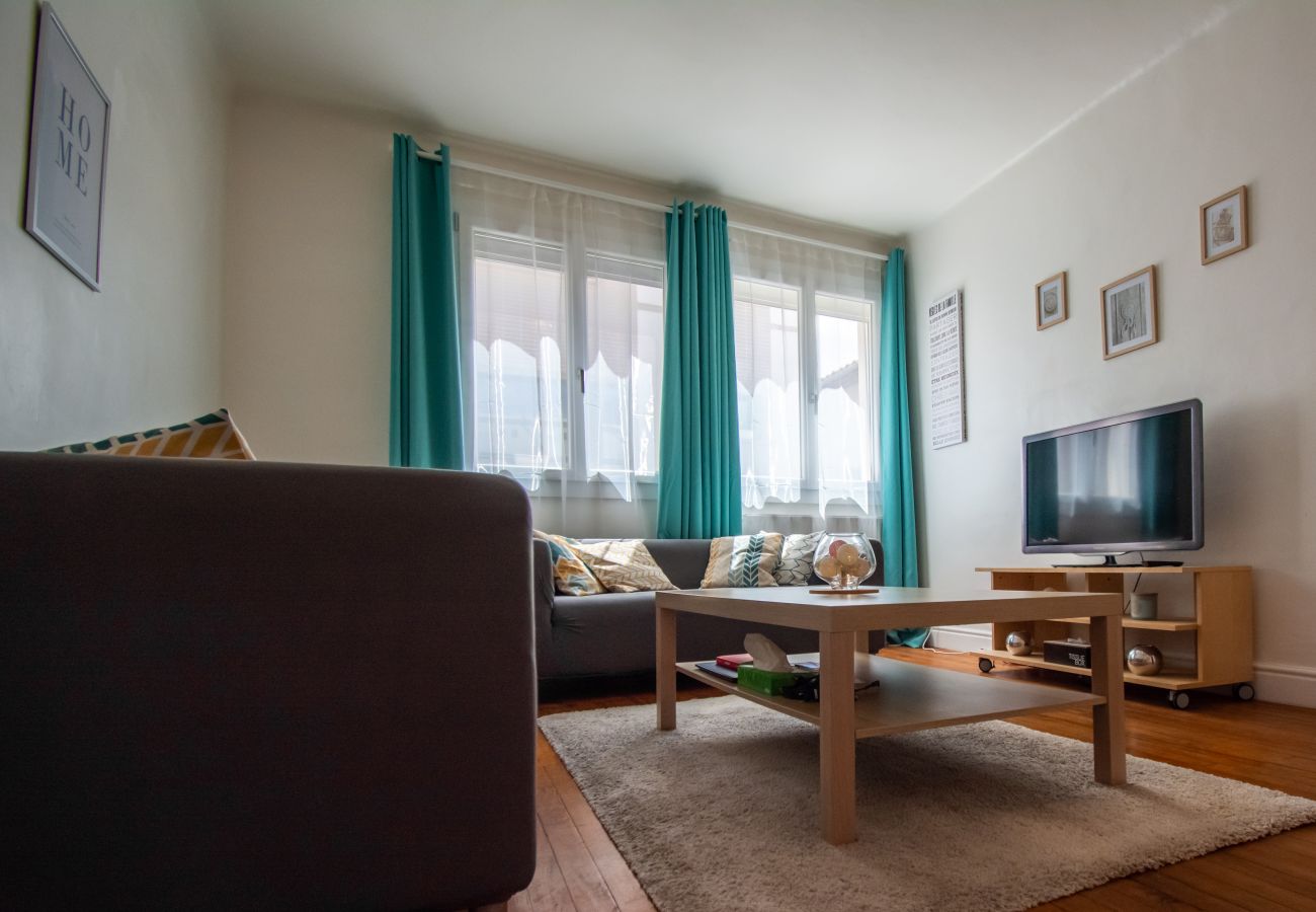 Apartment in Toulouse - Le Cocon: bel appt 2p - proche Gare & centre ville