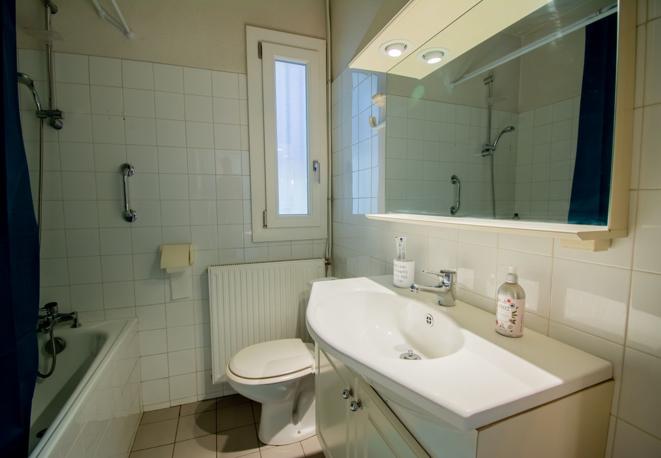 Apartment in Toulouse - Le Cocon: bel appt 2p - proche Gare & centre ville