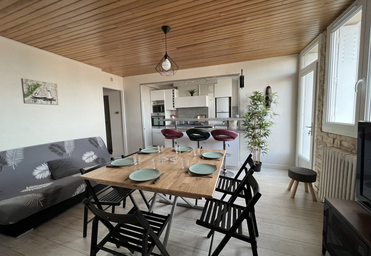 Apartment in Toulouse - Le Gemini, 6p - Wifi/Métro/Vue - proche Airbus