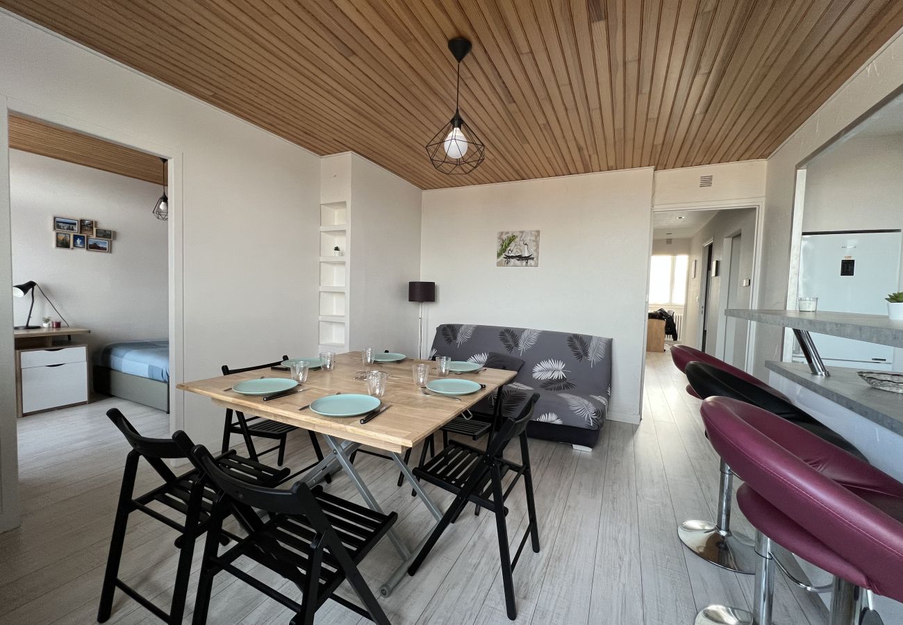Apartment in Toulouse - Le Gemini, 6p - Wifi/Métro/Vue - proche Airbus