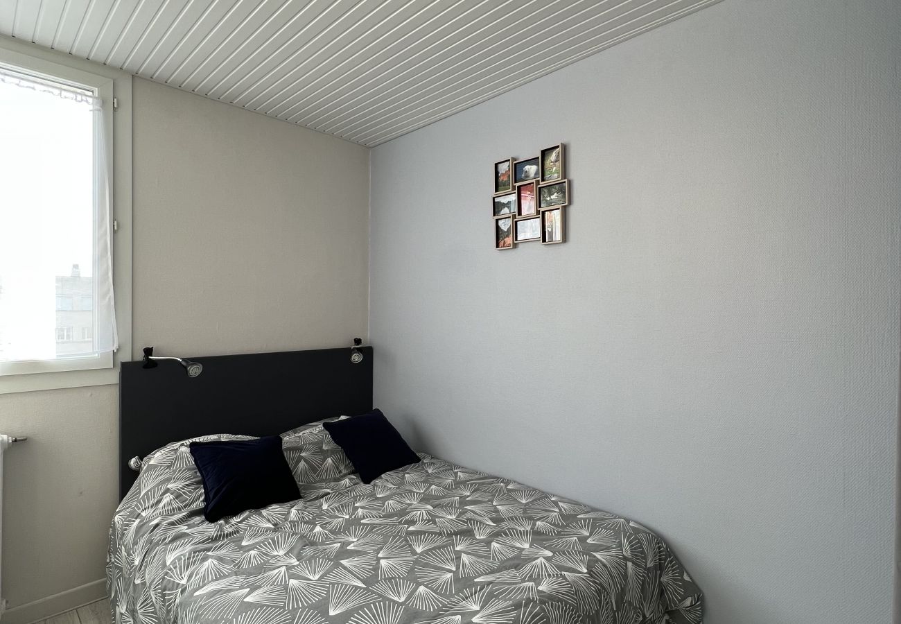 Apartment in Toulouse - Le Gemini, 6p - Wifi/Métro/Vue - proche Airbus
