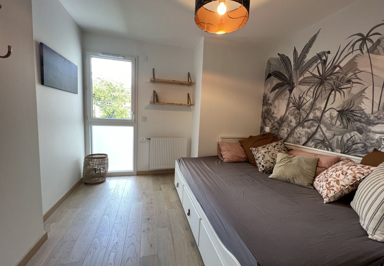 Apartment in Toulouse - Le Jardin : Superbe appt 4p - parking & balcon