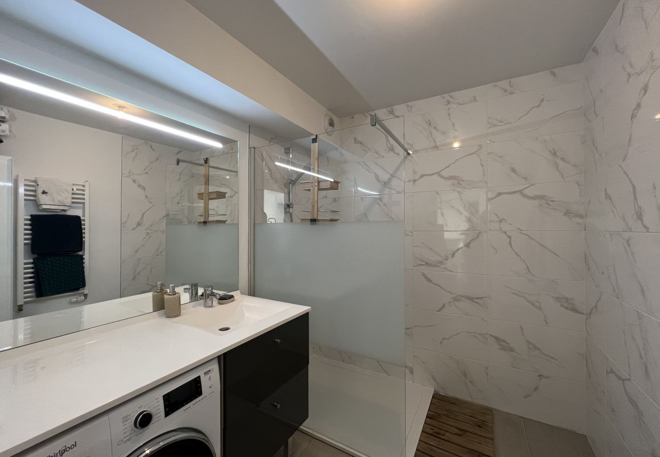 Apartment in Toulouse - Le Jardin : Superbe appt 4p - parking & balcon