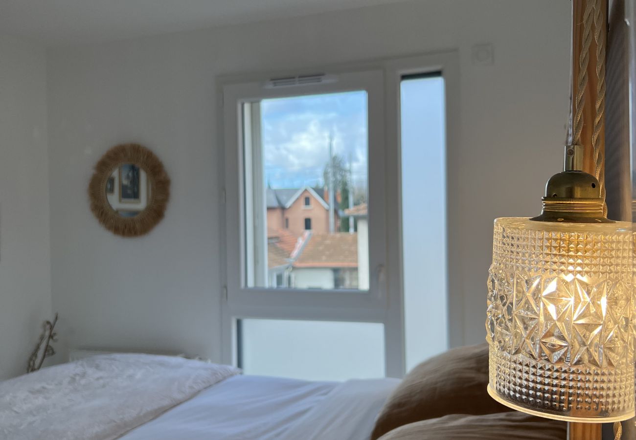 Apartment in Toulouse - Le Jardin : Superbe appt 4p - parking & balcon