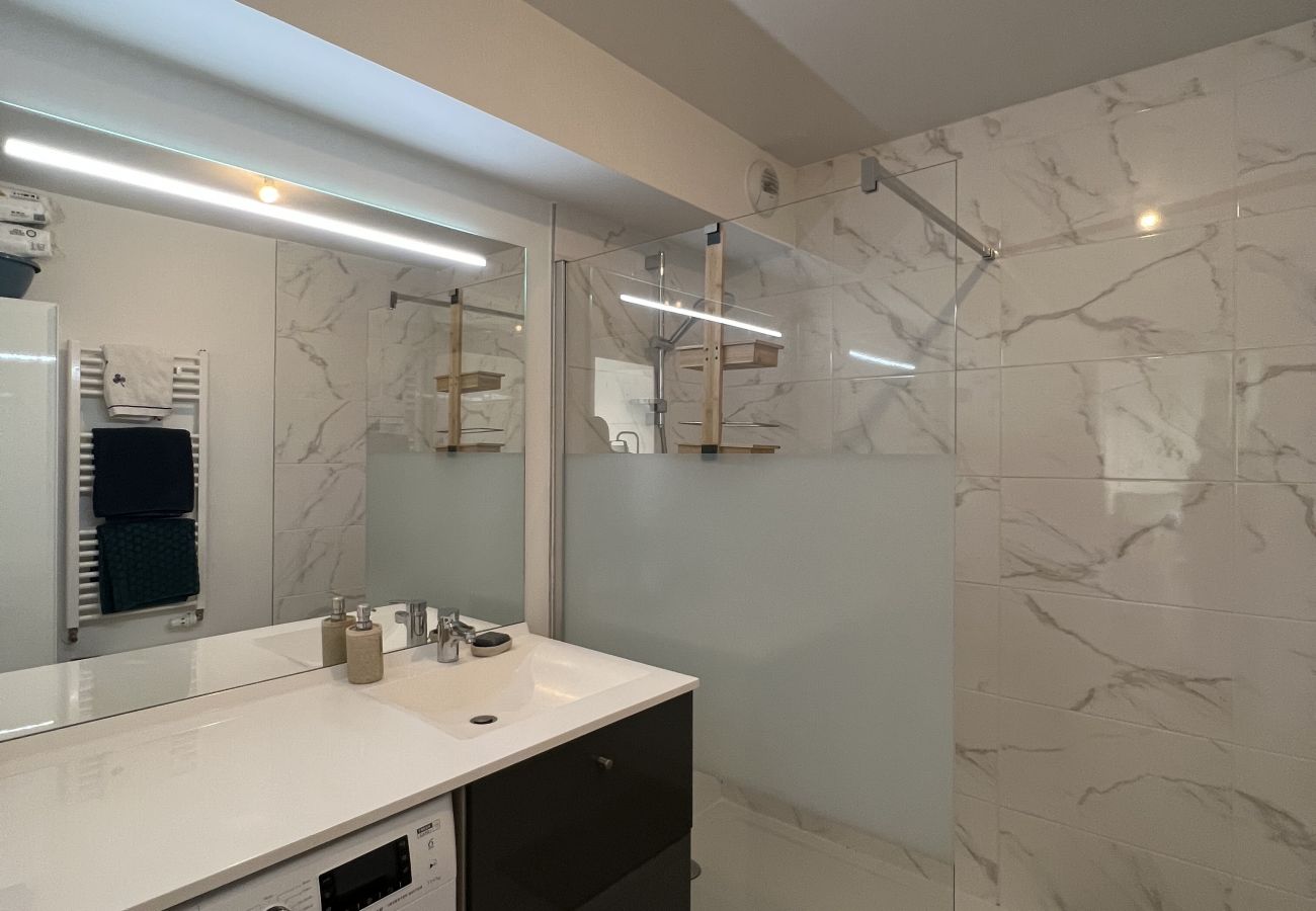 Apartment in Toulouse - Le Jardin : Superbe appt 4p - parking & balcon