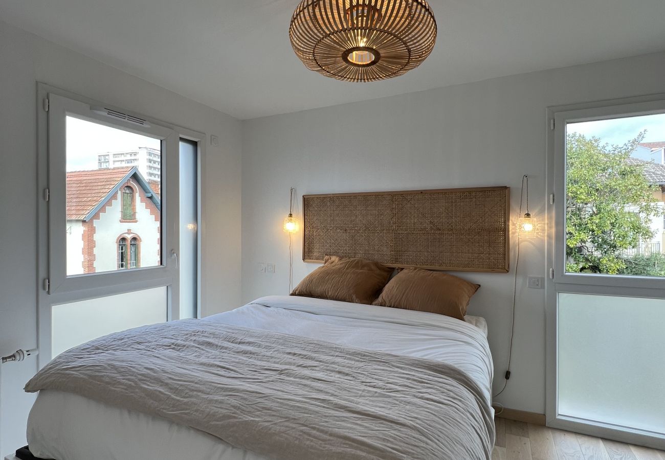 Apartment in Toulouse - Le Jardin : Superbe appt 4p - parking & balcon