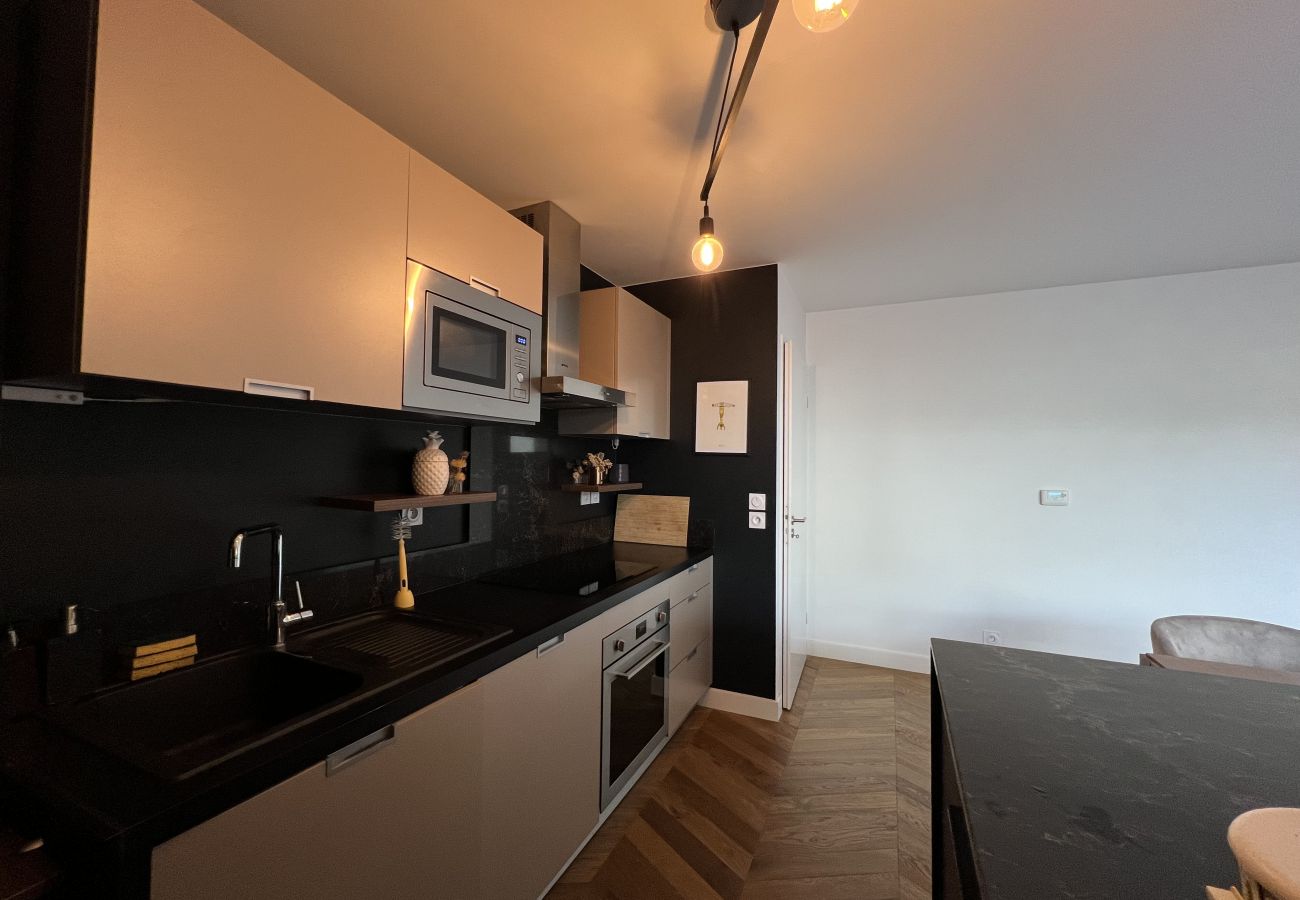 Apartment in Toulouse - Le Jardin : Superbe appt 4p - parking & balcon