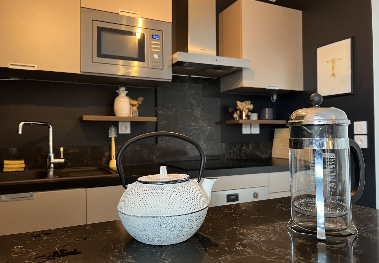 Apartment in Toulouse - Le Jardin : Superbe appt 4p - parking & balcon