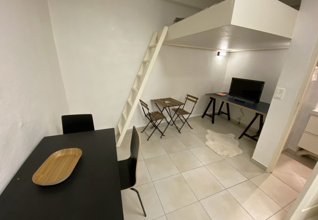 Apartment in Toulouse - La Caverne : Studio au Capitole 