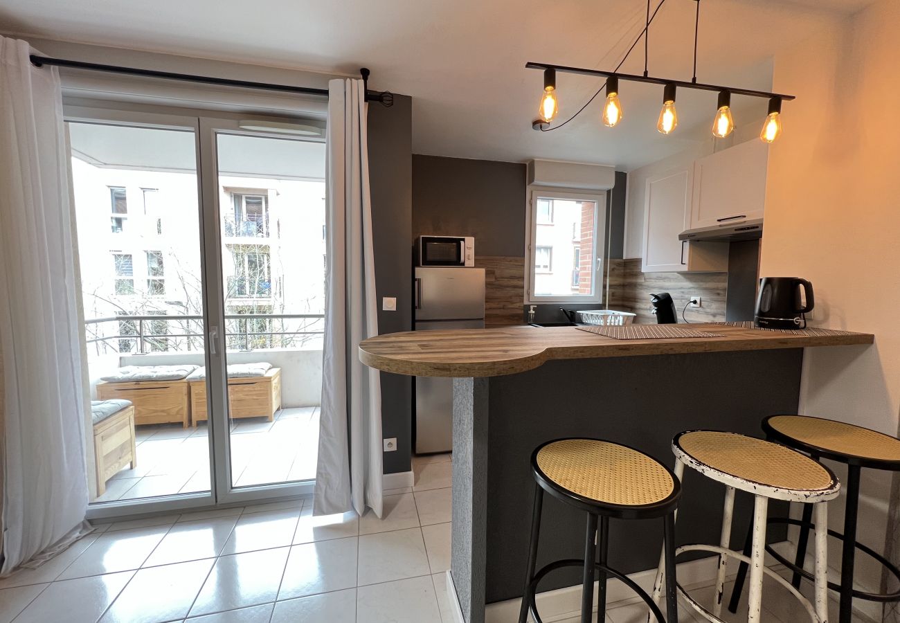 Apartment in Toulouse - Le River -2p- The charm of Port St Sauveur/Parking