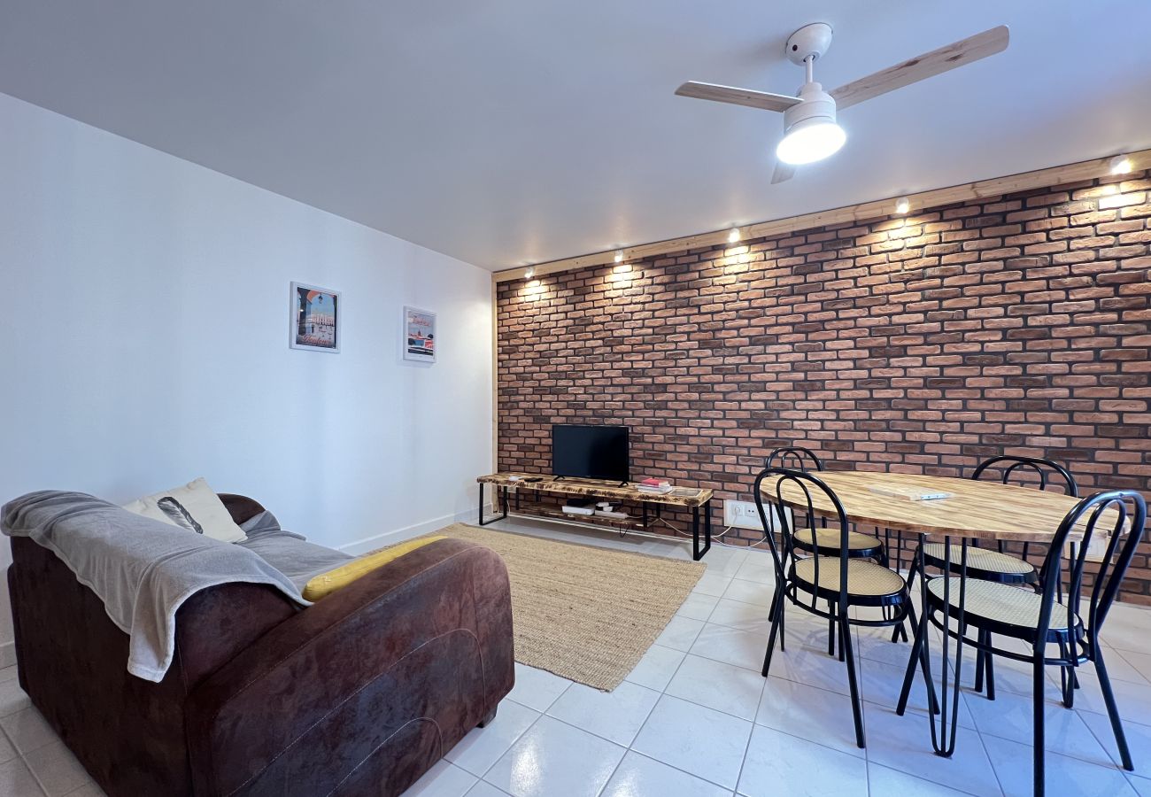 Apartment in Toulouse - Le River -2p- The charm of Port St Sauveur/Parking