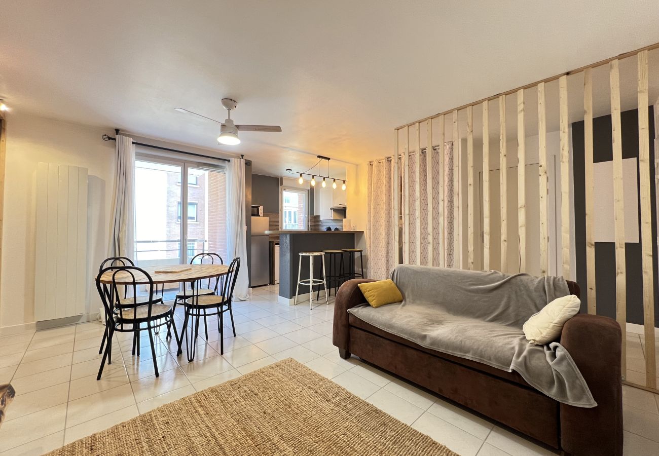 Apartment in Toulouse - Le River -2p- The charm of Port St Sauveur/Parking
