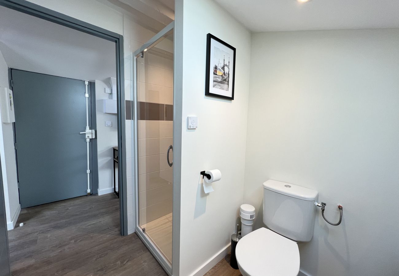 Apartment in Toulouse - Le Columbus - 2p - Métro/Centre