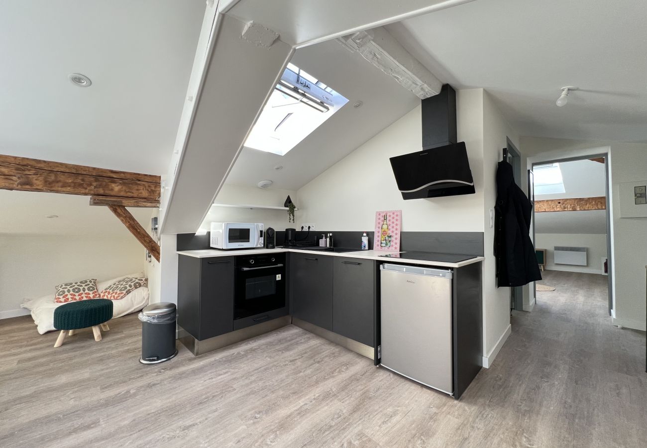 Apartment in Toulouse - Le Columbus - 2p - Métro/Centre