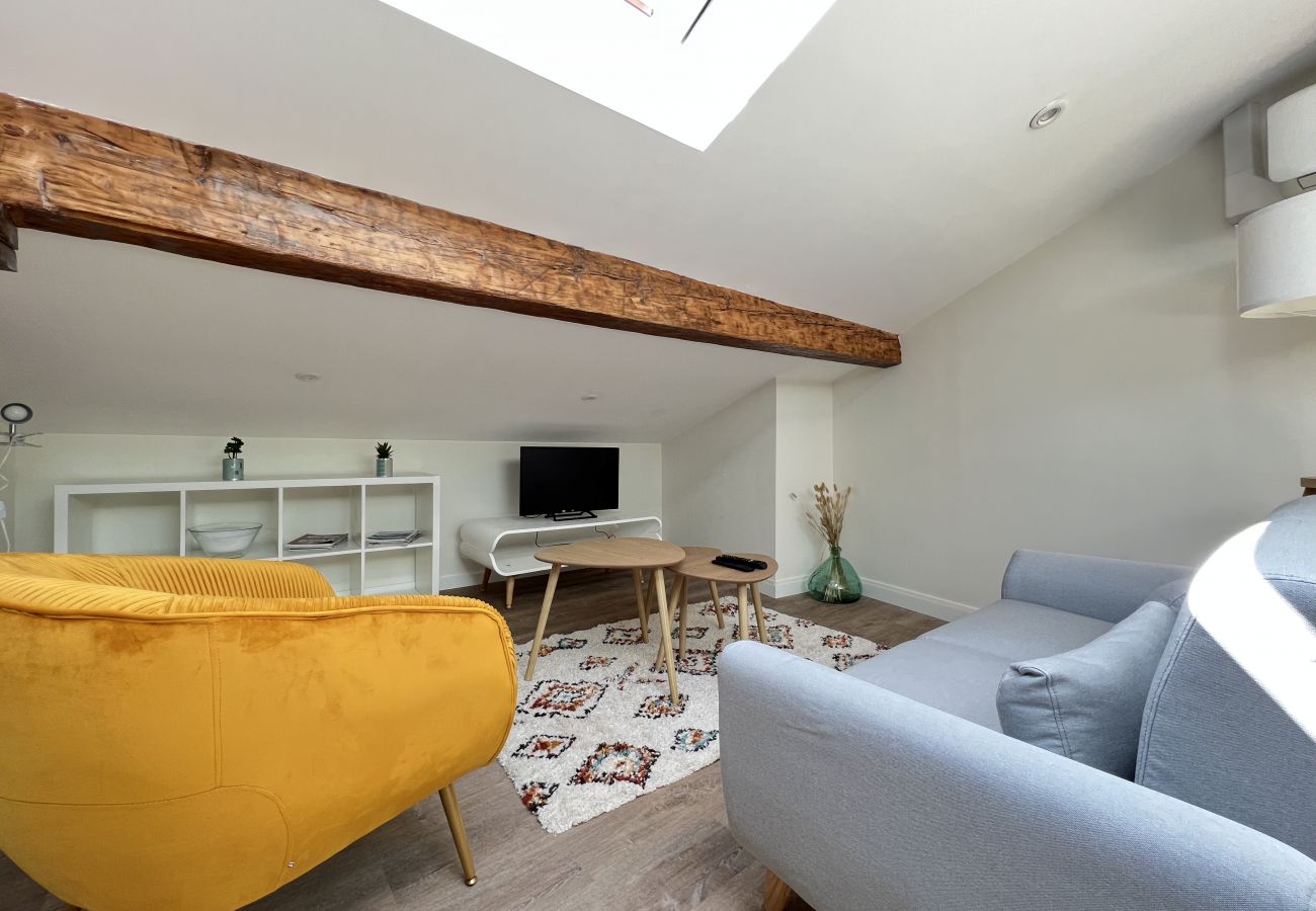 Apartment in Toulouse - Le Columbus - 2p - Métro/Centre