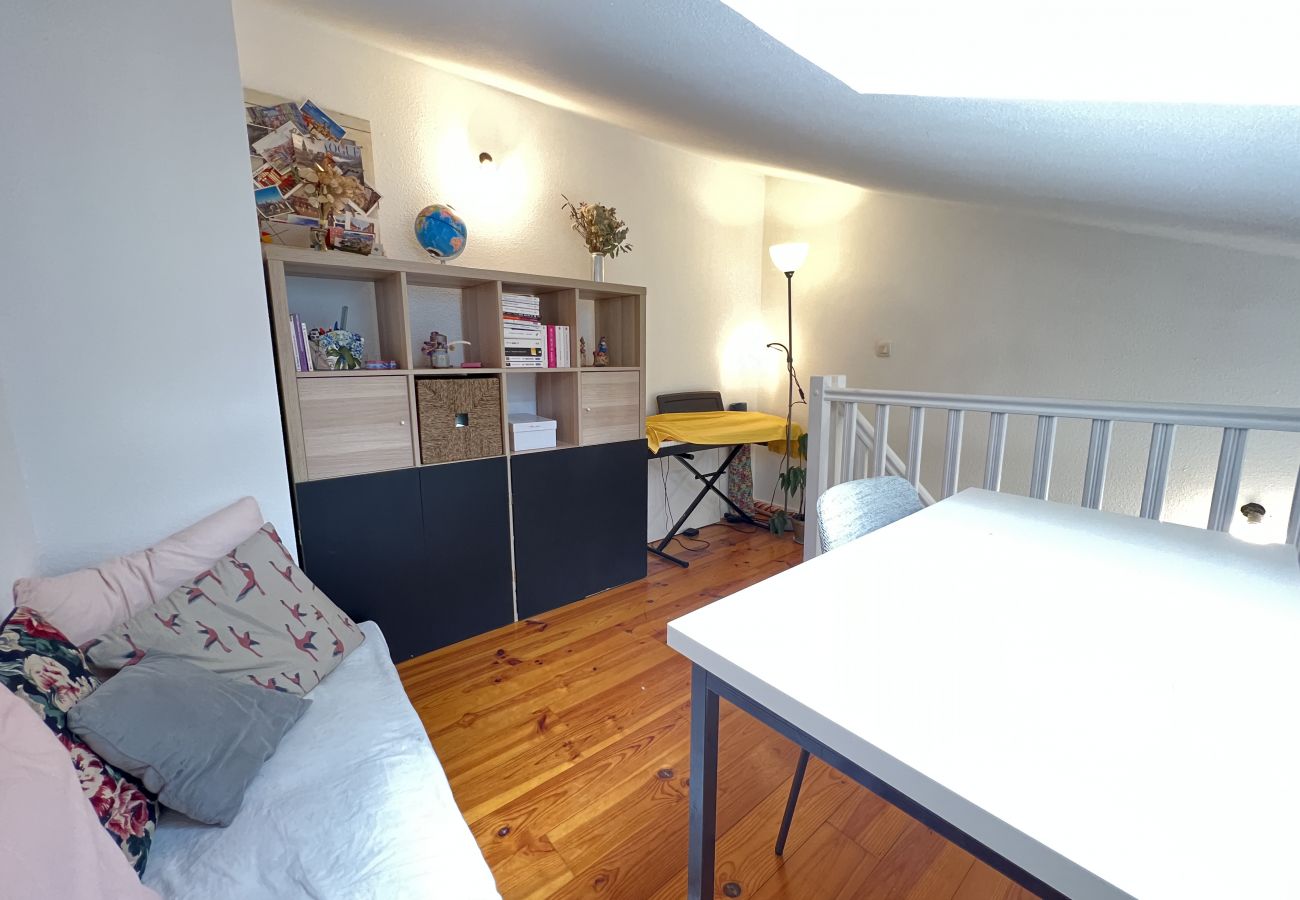 Apartment in Toulouse - Le Guilleret - T3 proche metro
