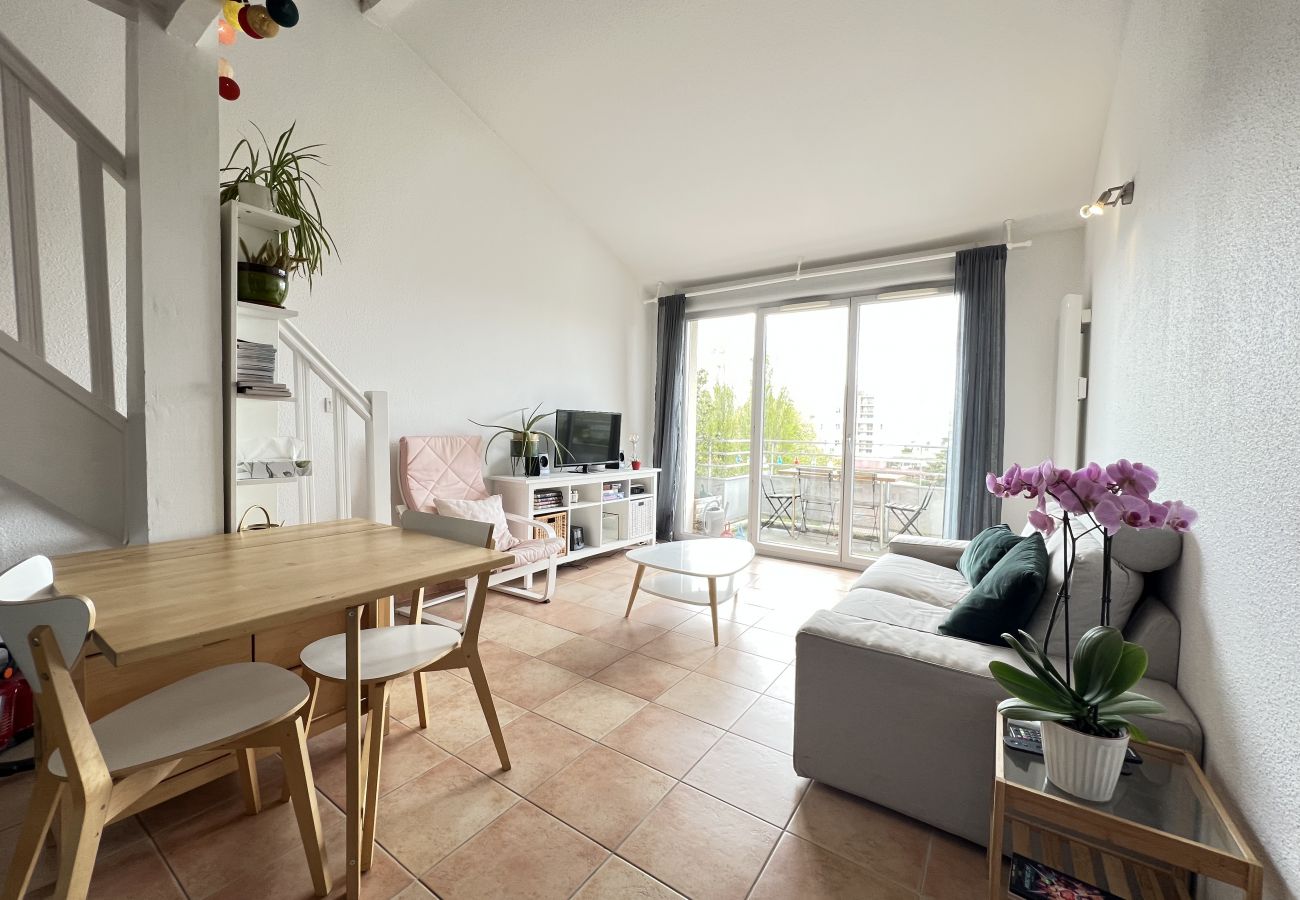 Apartment in Toulouse - Le Guilleret - T3 proche metro