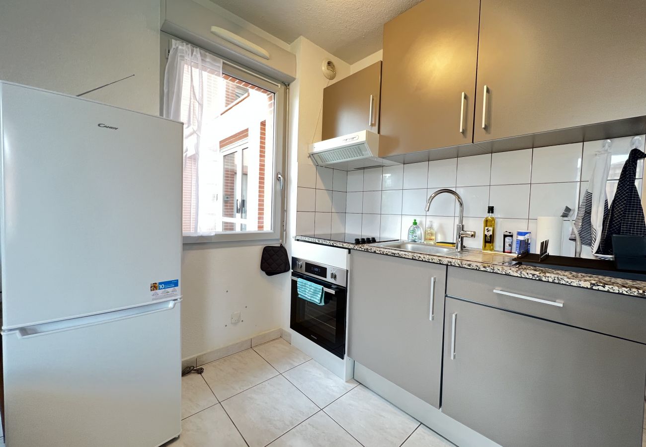 Apartment in Brax - Le Braxéen - T3 proche forêt dans un village calme