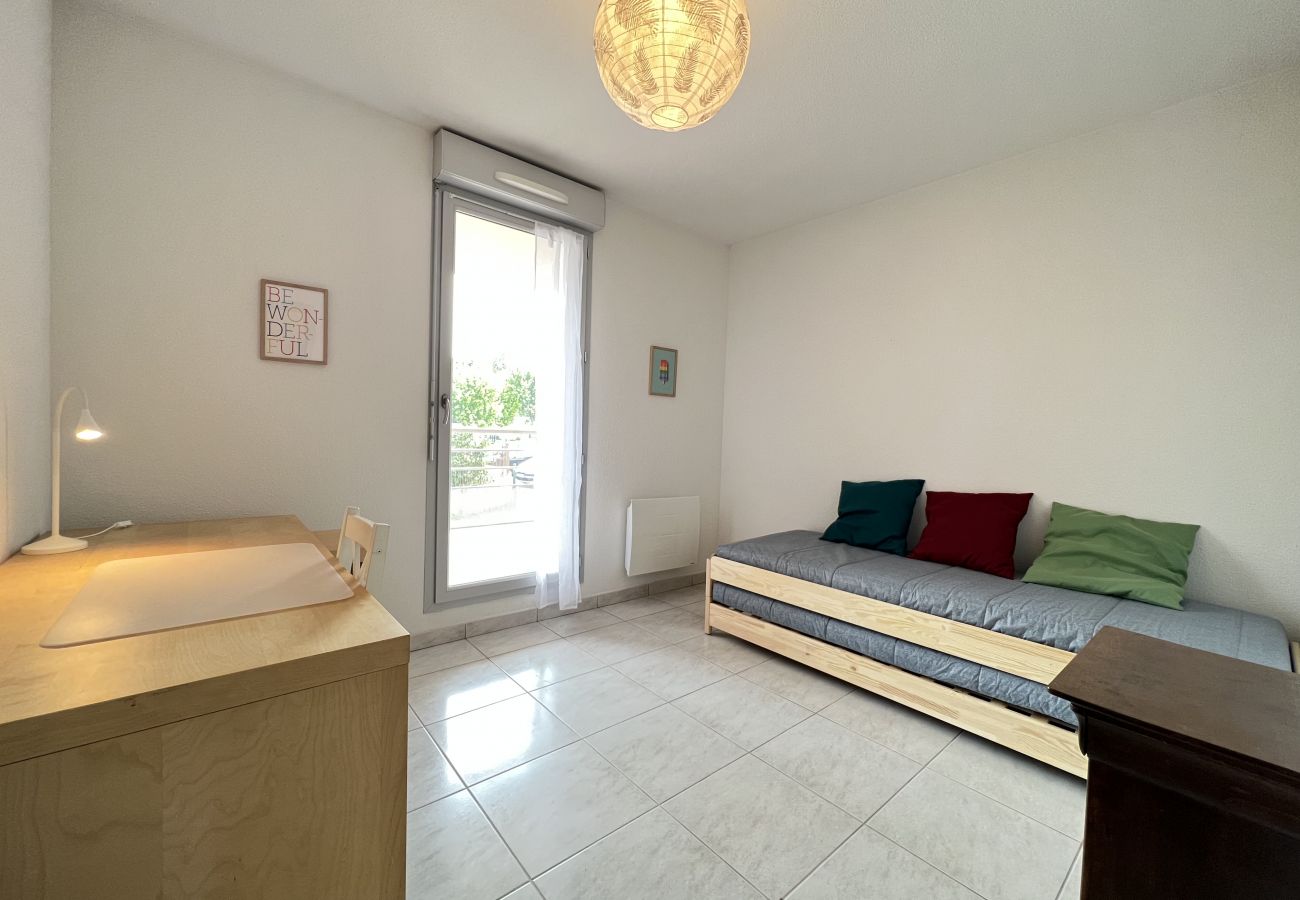 Apartment in Brax - Le Braxéen - T3 proche forêt dans un village calme