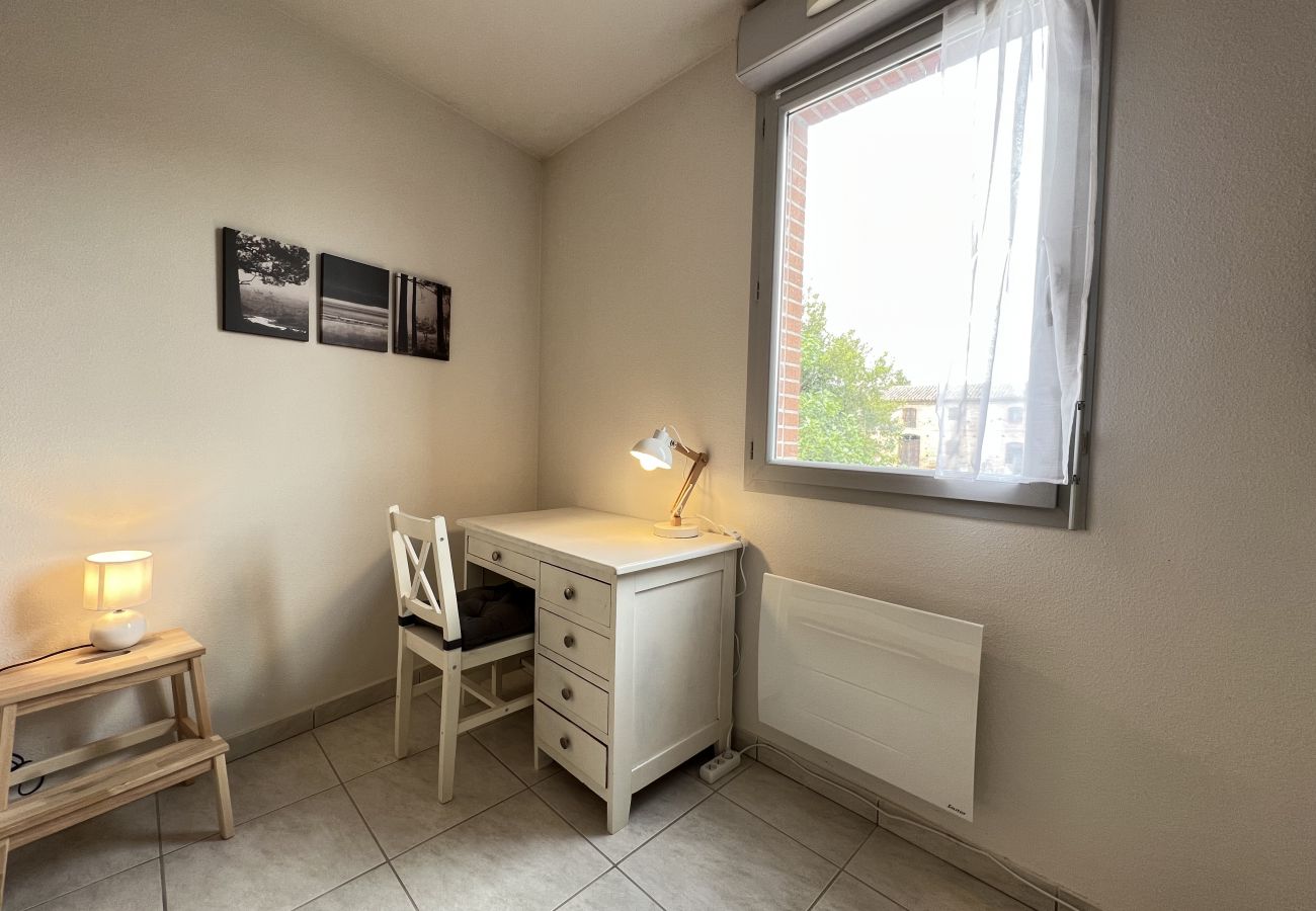 Apartment in Brax - Le Braxéen - T3 proche forêt dans un village calme
