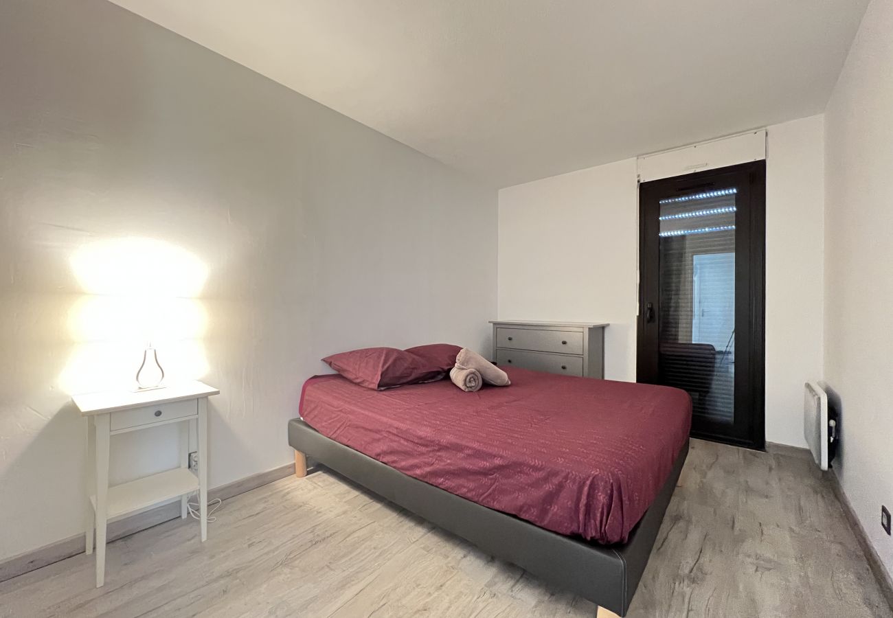Apartment in Cugnaux - Le Cugnalais : calme & confortable T2 avec parking