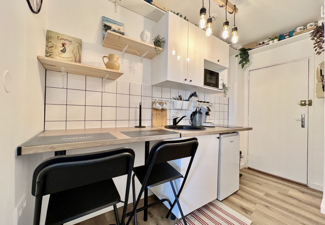 Studio in Toulouse - Le Toucan - Joli studio proche Tram & centre-ville