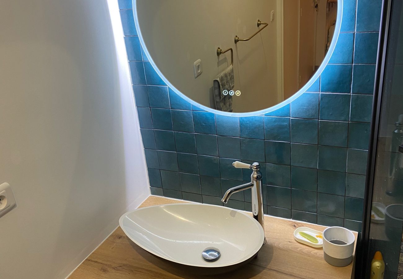Apartment in Toulouse - Le Factory - 4p - Lumineux & Arboré/Parking/Balcon