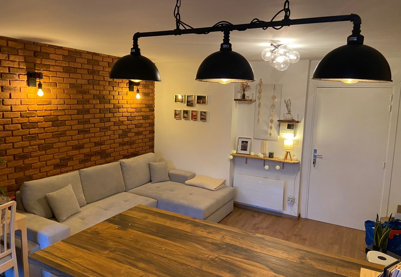 Apartment in Toulouse - Le Factory - 4p - Lumineux & Arboré/Parking/Balcon