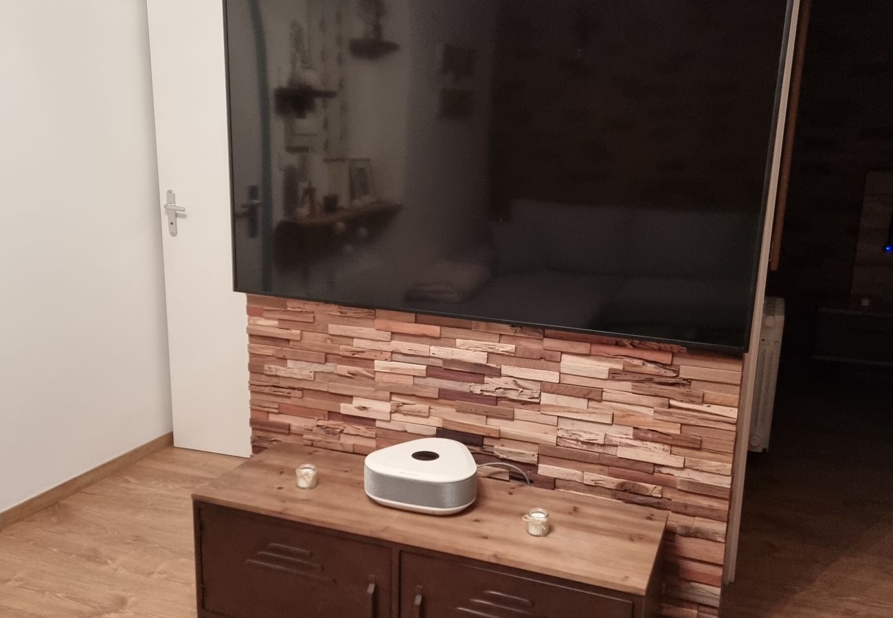 Apartment in Toulouse - Le Factory - 4p - Lumineux & Arboré/Parking/Balcon
