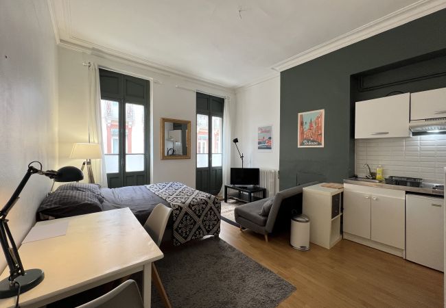 Studio in Toulouse - Le Relax: charming studio near Metro and Train Station