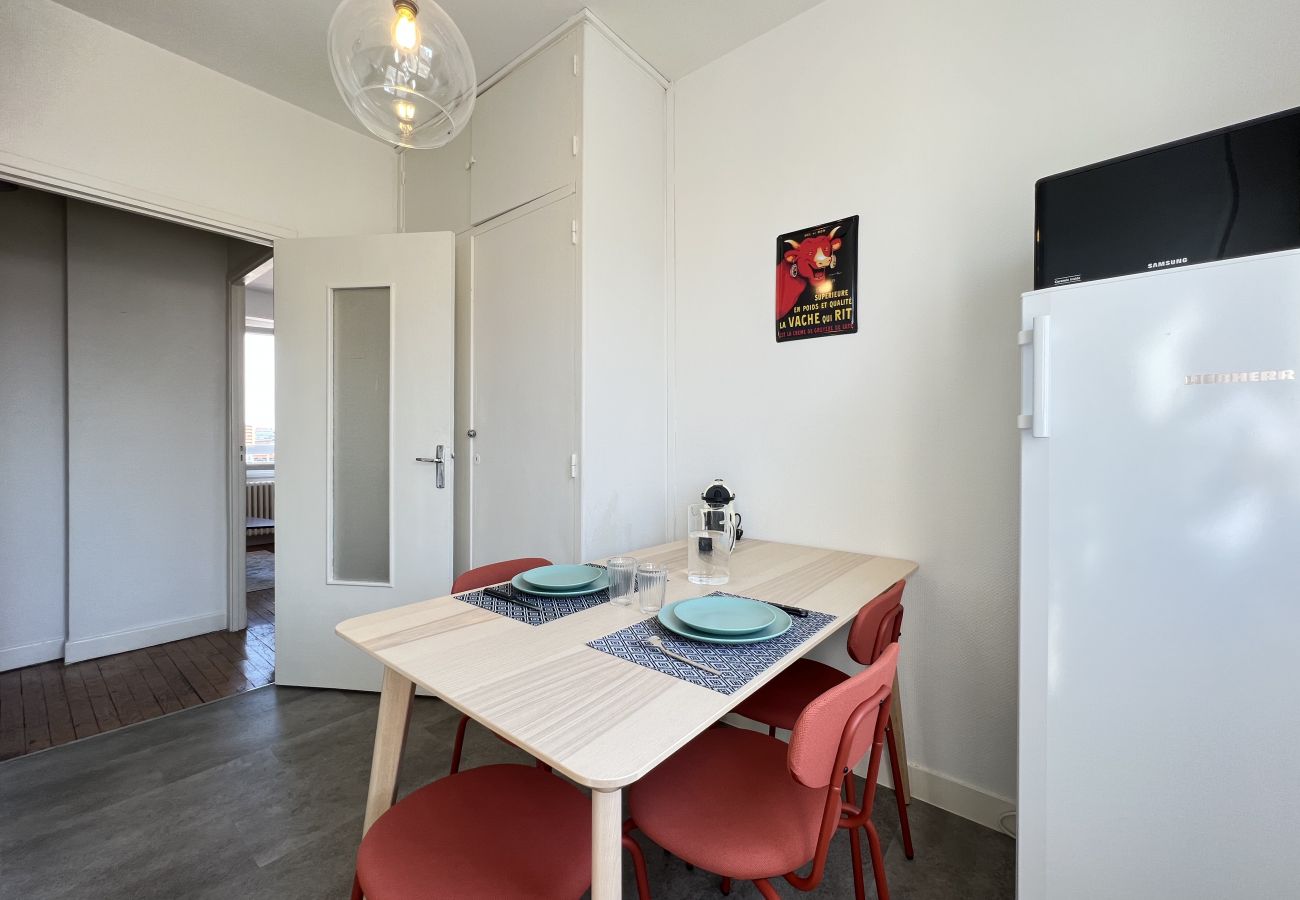 Apartment in Toulouse - Le Cloody - 4p - Lumineux & Charmant en Centre-vil