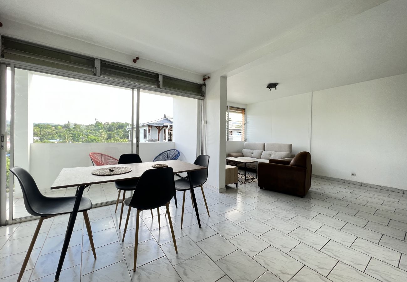Apartment in Fort-de-France - Le Sunset : 6p - vue montagne & mer / parking